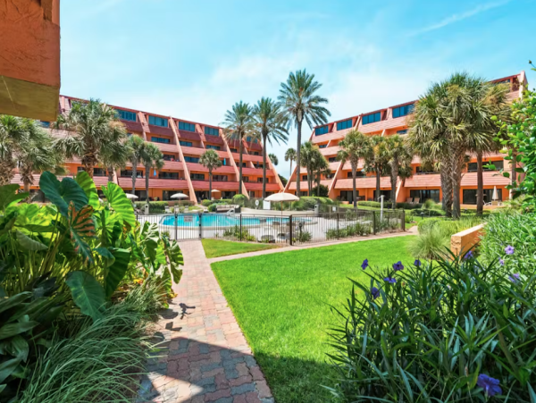 Updated Beachfront Suite Retreat with Pool & Tennis - Perfect Family Getaway